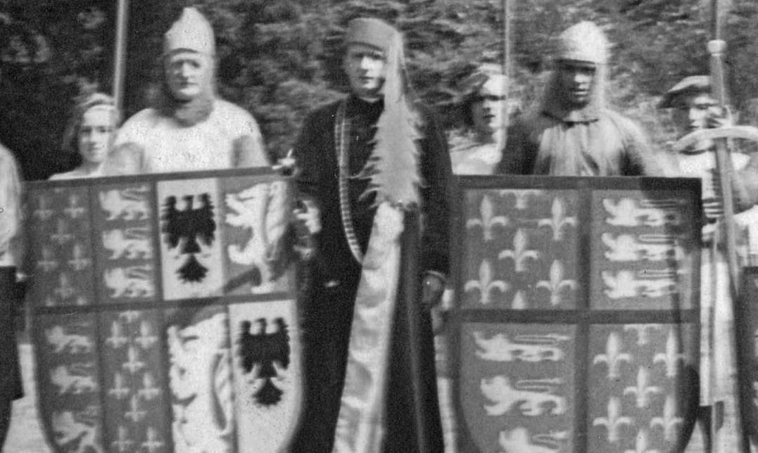 Bladon group: Knights and standard bearers