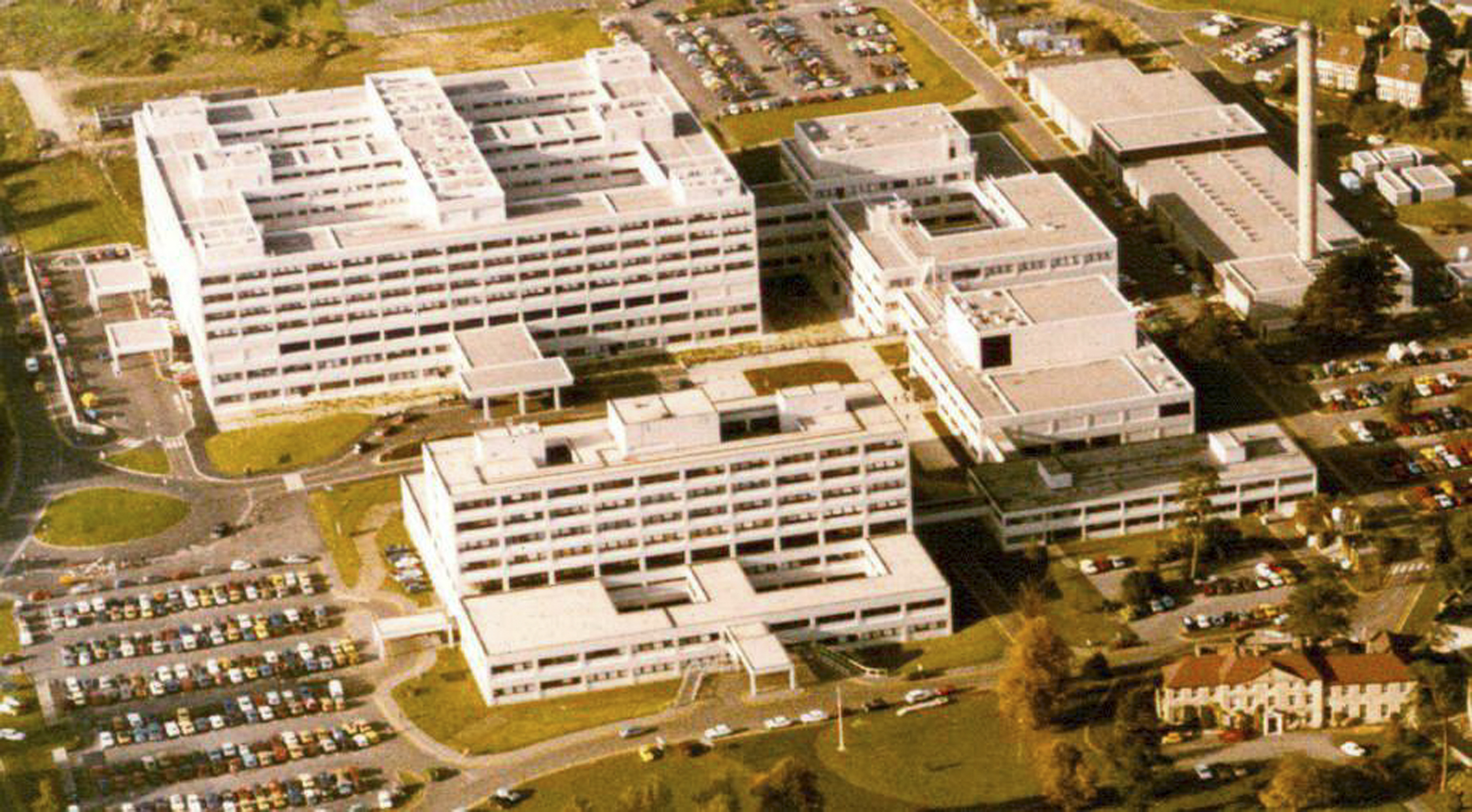 Aerial view of the John Radcliffe Hospital, Oxford, 1974